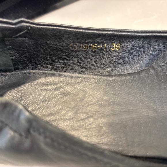 Tory Burch Reva Ballet Flats Black Leather Logo Medallion Size 36 - Picture 4 of 7